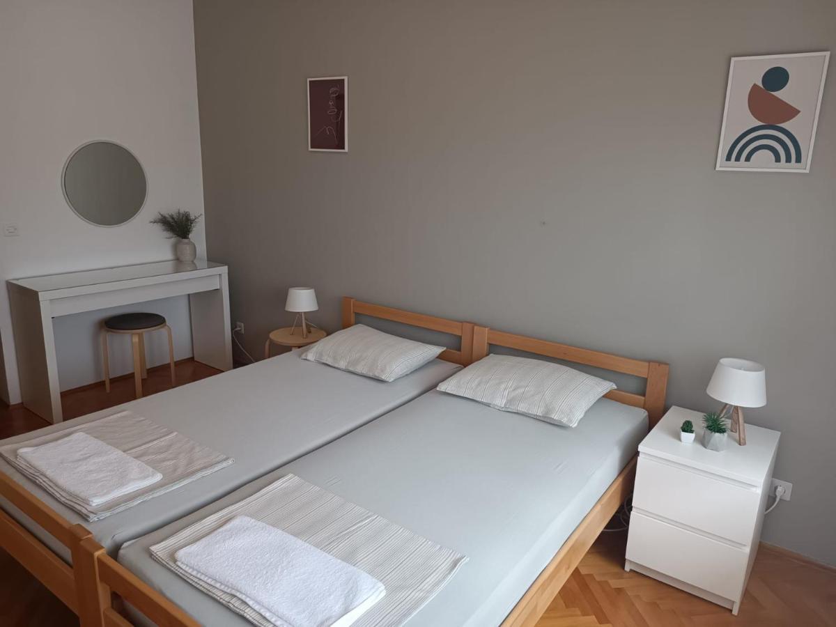 Apartman Simac Okrug Gornji Trogir Eksteriør billede