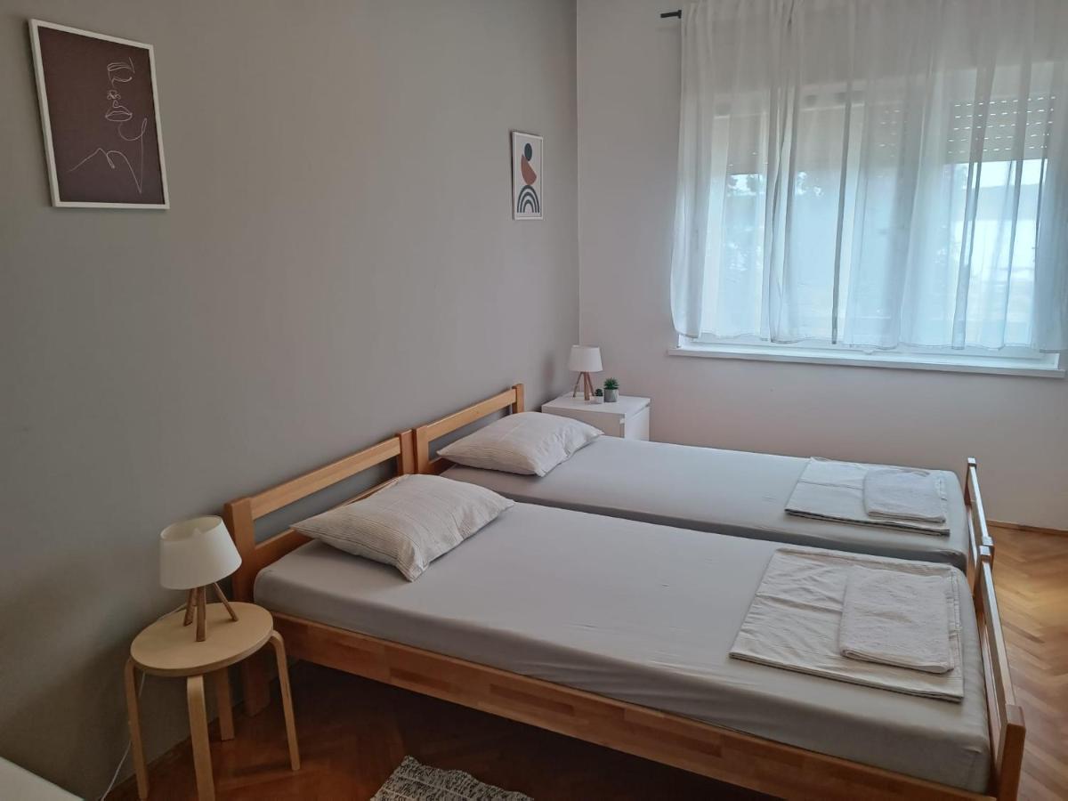 Apartman Simac Okrug Gornji Trogir Eksteriør billede